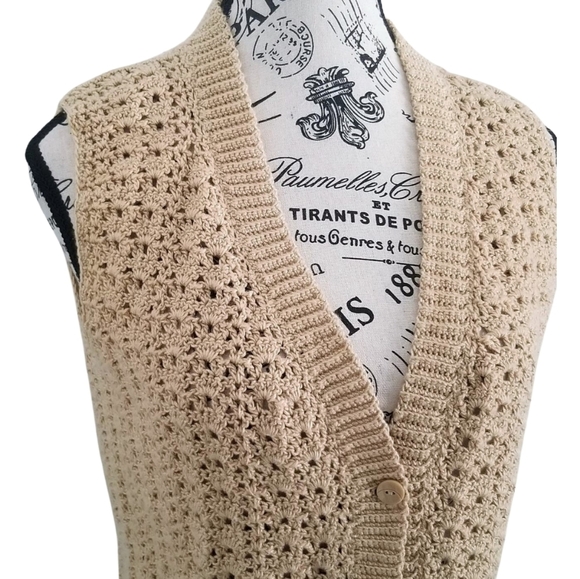 🌞 Boho Vintage Handmade crochet vest - Picture 3 of 4